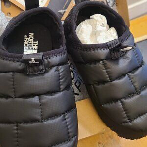 North Face Thermoball Traction Mule insulated shoes winter slipers kids 12 BOX
